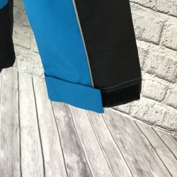 Modrá outdorová bunda