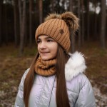Zimný dievčenský komplet s dvoma brmbolcami - ružový Zimný dievčenský komplet s dvoma brmbolcami - ružový